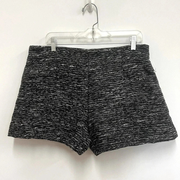 Old Navy Pants - NWT Old Navy NWT Black White Woven High Waist Shorts size 12